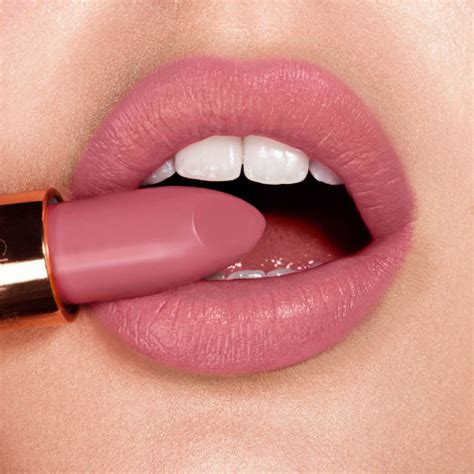 chanel rose pink lipstick